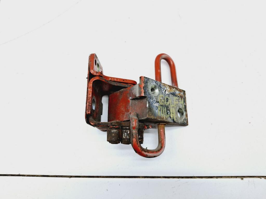 Петля двери передней левой нижняя, 2000 рублей, Пермь