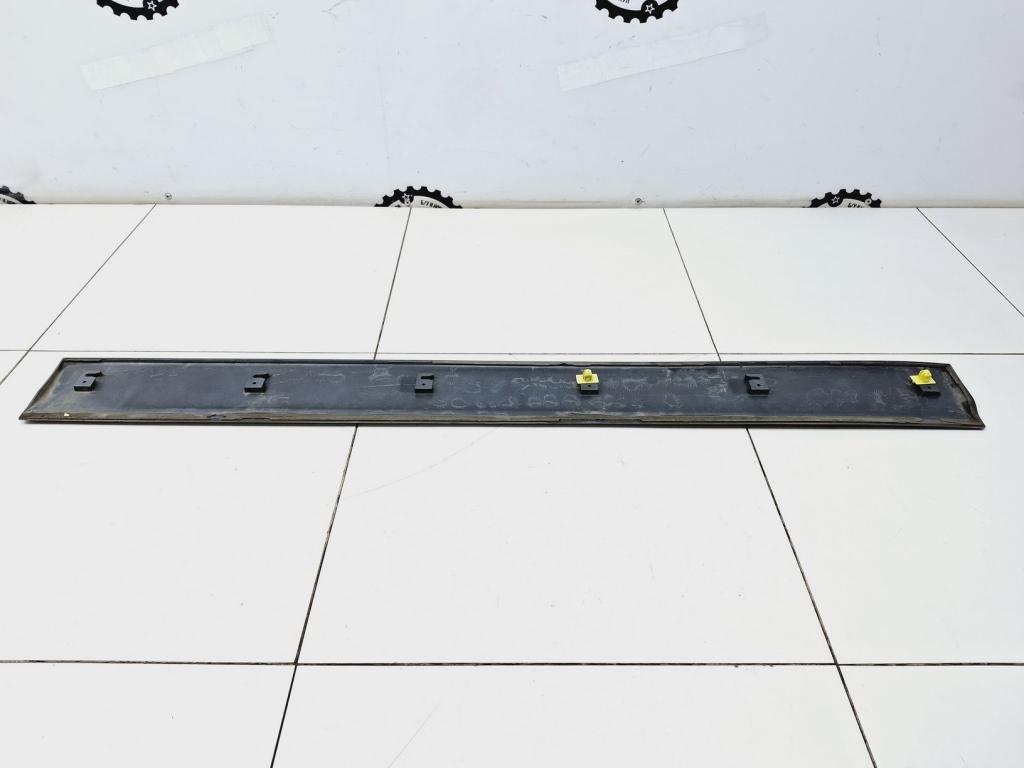 Молдинг передней левой двери, 2500 рублей, Пермь