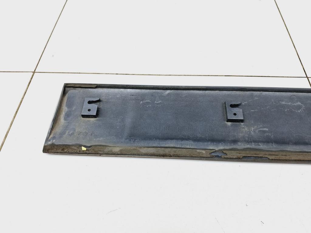 Молдинг передней левой двери, 2500 рублей, Пермь