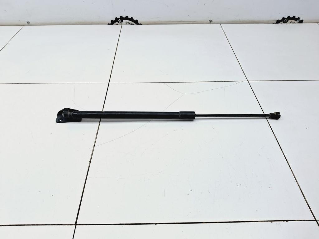 Амортизатор двери багажника, 500 рублей, Пермь