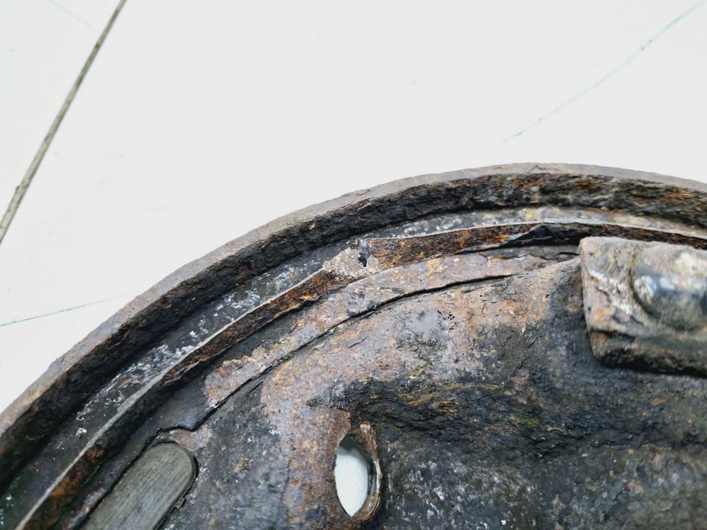 Щит опорный задний правый, 1500 рублей, Пермь