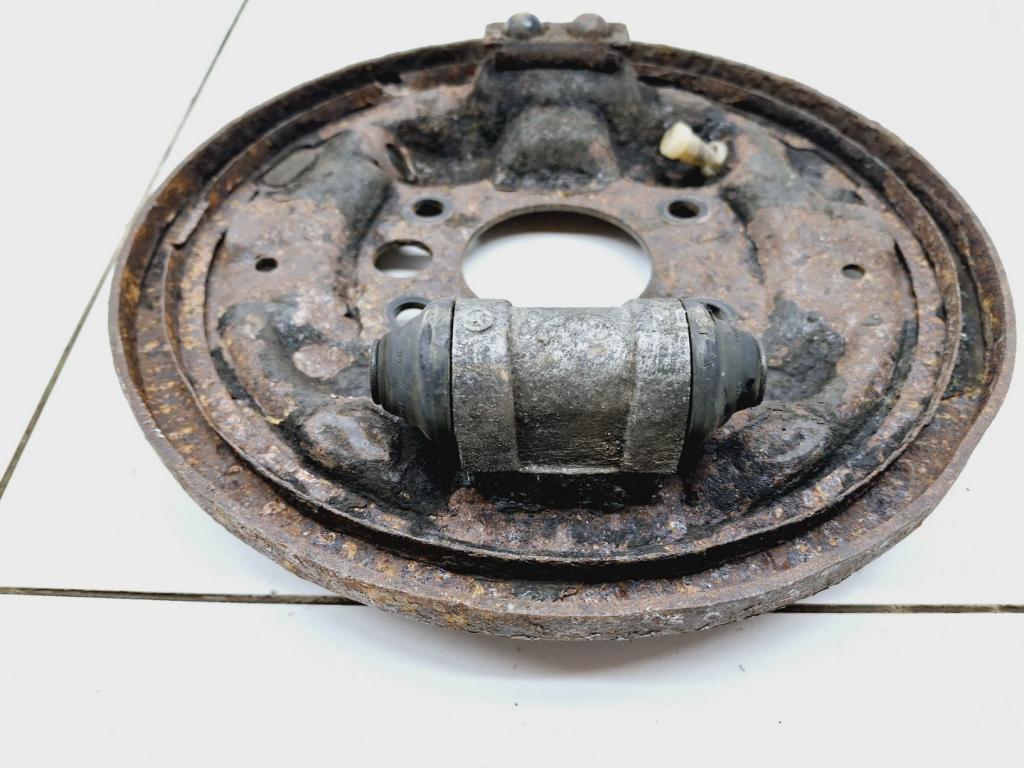 Щит опорный задний правый, 1500 рублей, Пермь