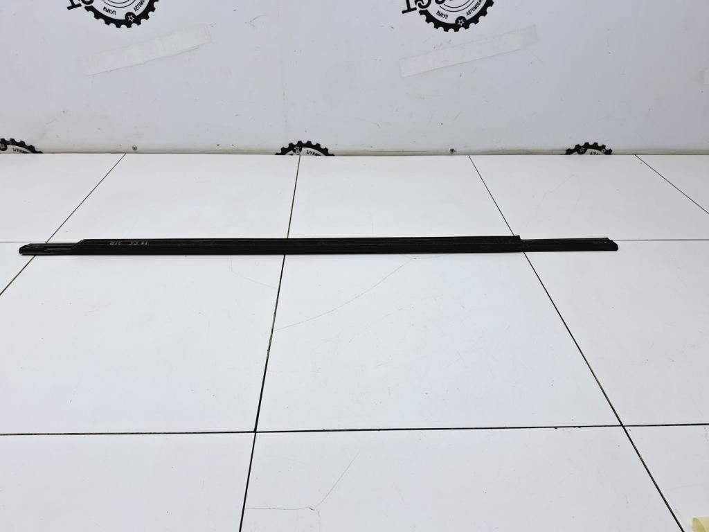 Накладка стекла заднего правого, 1000 рублей, Пермь