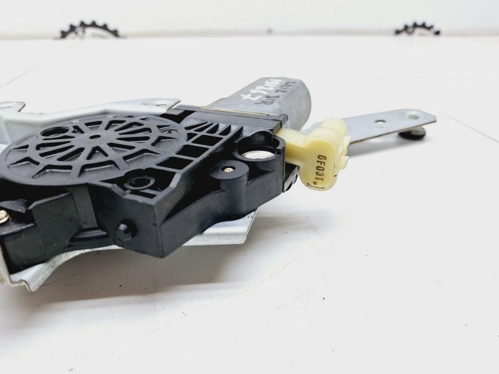 Стеклоподъемник задний правый, 500 рублей, Пермь