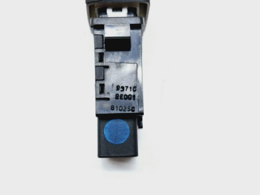 Кнопка обогрева заднего стекла, 500 рублей, Пермь