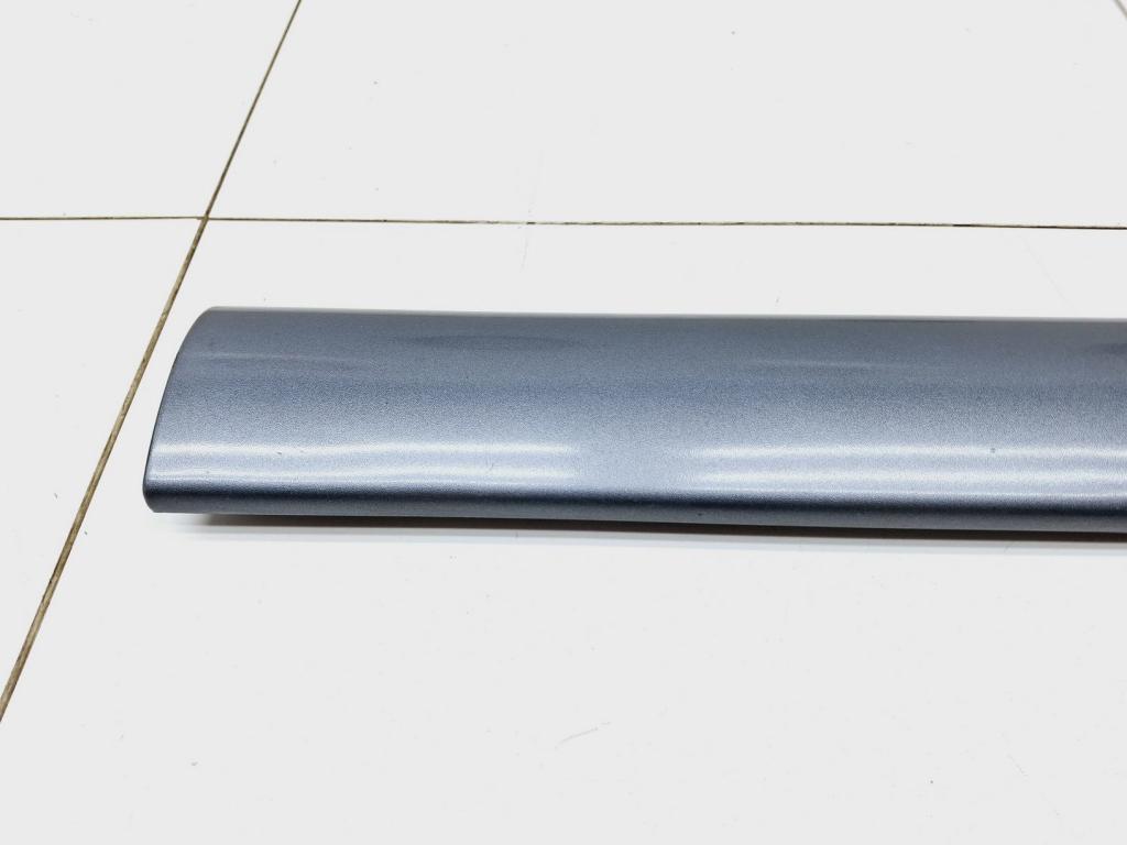 Молдинг передней правой двери, 1000 рублей, Пермь