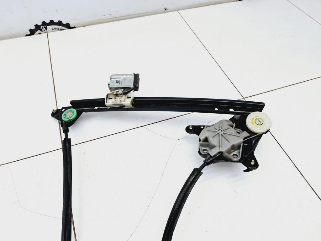 Стеклоподъемник механический задний левый, 1000 рублей, Пермь