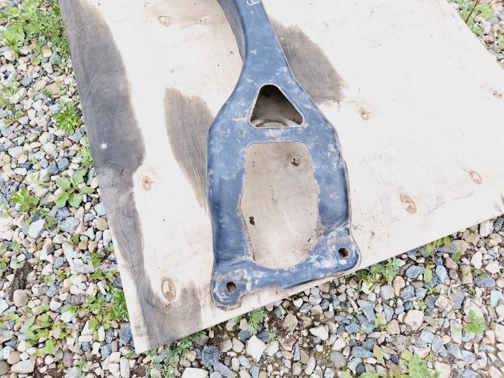 Балка задняя, 1000 рублей, Пермь