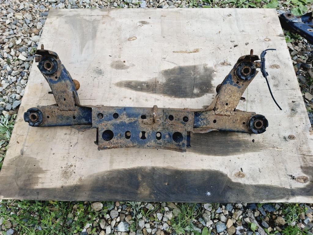 Балка задняя, 4000 рублей, Пермь