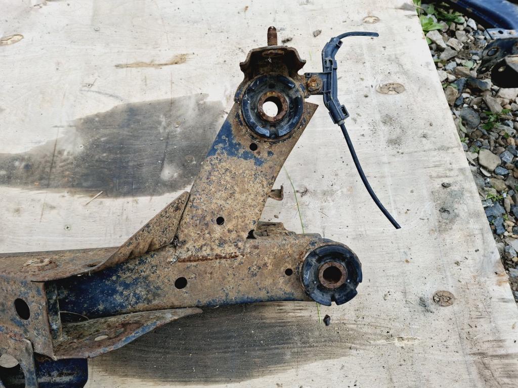 Балка задняя, 4000 рублей, Пермь