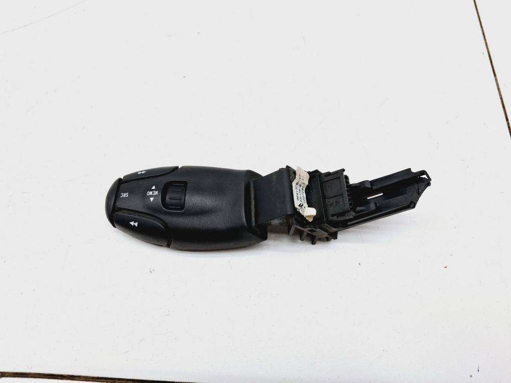 Переключатель подрулевой управления магнитолой, 500 рублей, Пермь