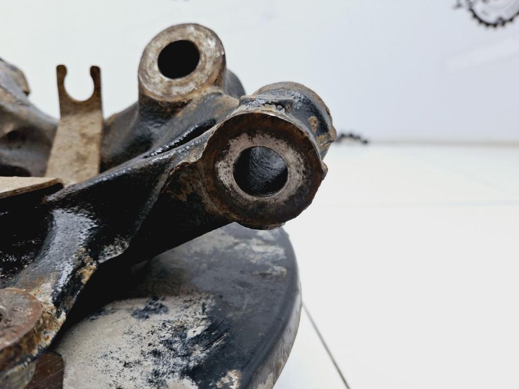 Кулак поворотный задний левый, 2500 рублей, Пермь