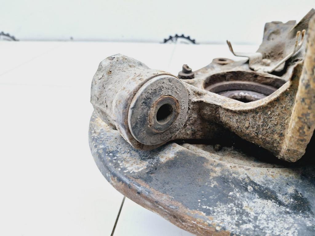 Кулак поворотный задний правый, 2500 рублей, Пермь