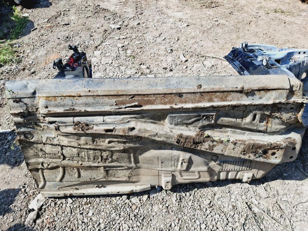 Порог со стойкой правый, 5000 рублей, Пермь