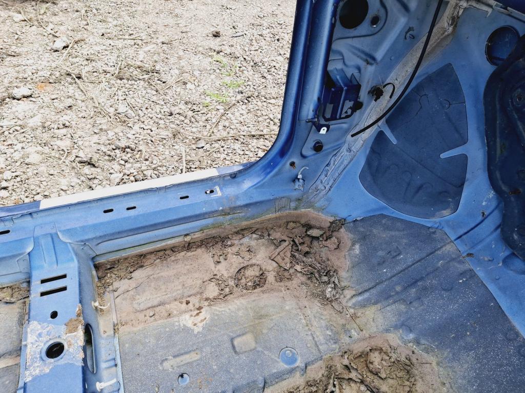 Порог со стойкой левый, 7000 рублей, Пермь