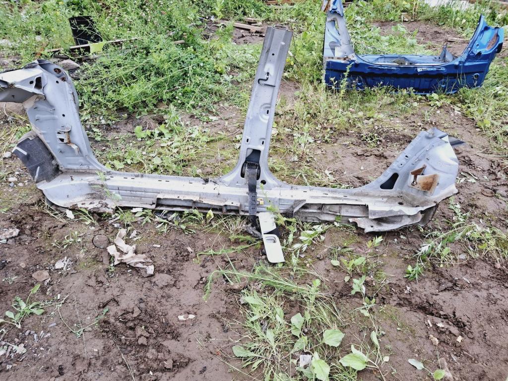 Порог со стойкой правый, 10000 рублей, Пермь