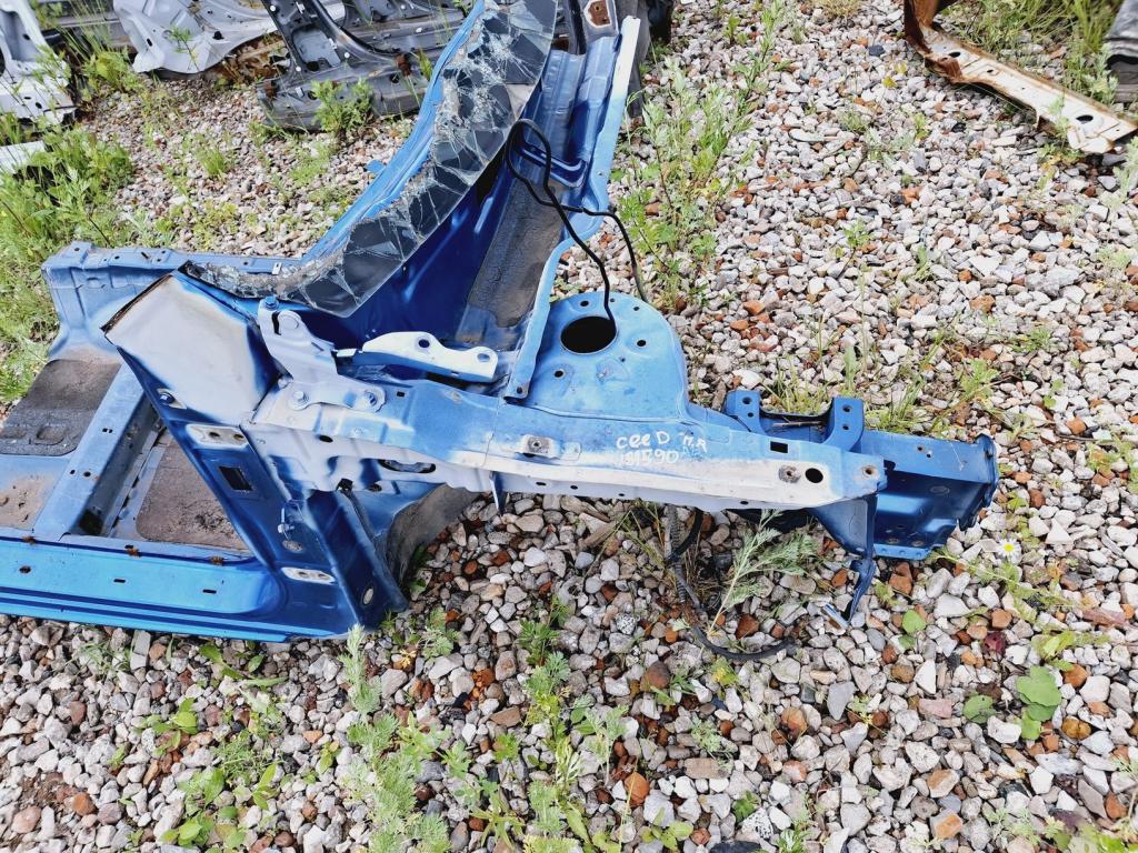 Лонжерон передний правый, 9000 рублей, Пермь