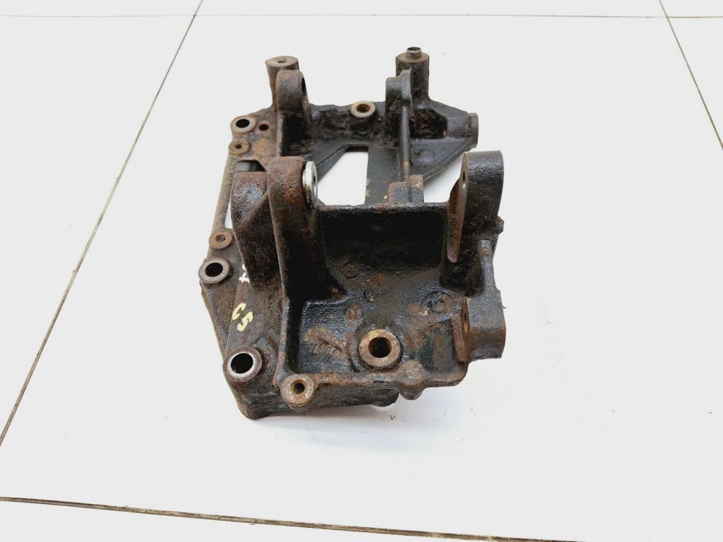 Кронштейн генератора, 1000 рублей, Пермь