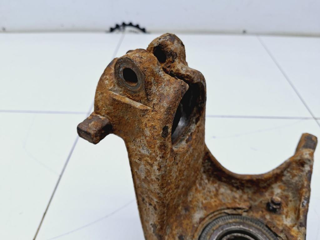 Кулак поворотный передний правый, 3000 рублей, Пермь