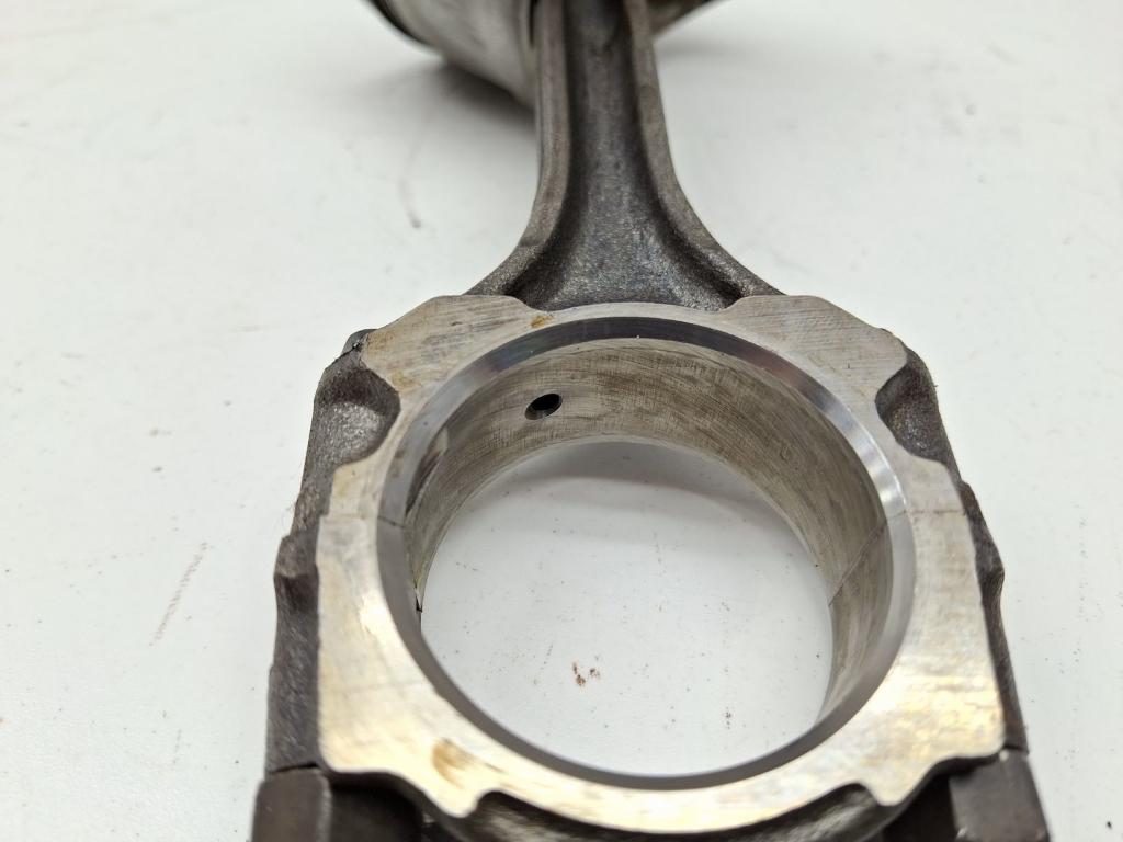 Поршень с шатуном, 1500 рублей, Пермь