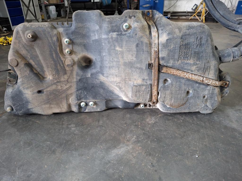 Бак топливный, 2000 рублей, Пермь