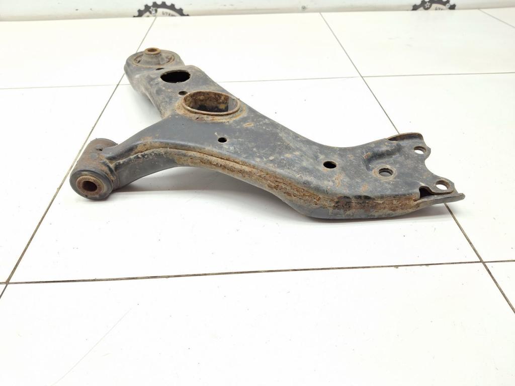 Рычаг передний правый, 2000 рублей, Пермь