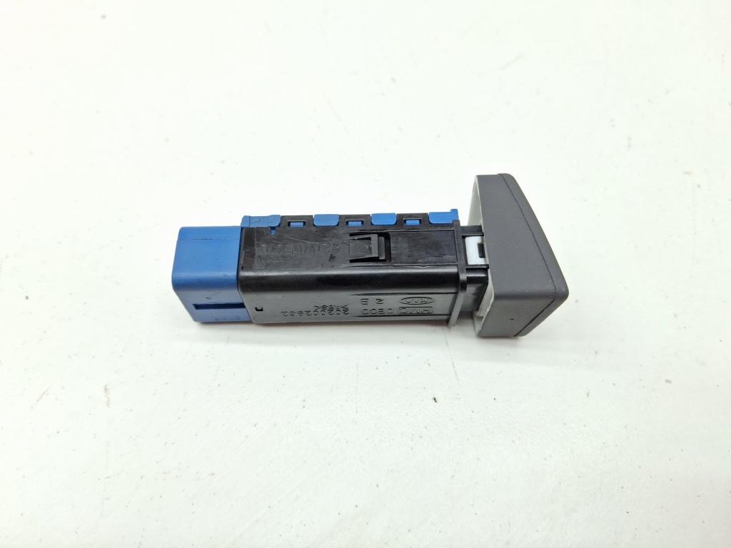 Кнопка обогрева сидений, 500 рублей, Пермь