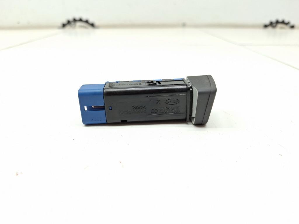 Кнопка обогрева сидений, 500 рублей, Пермь