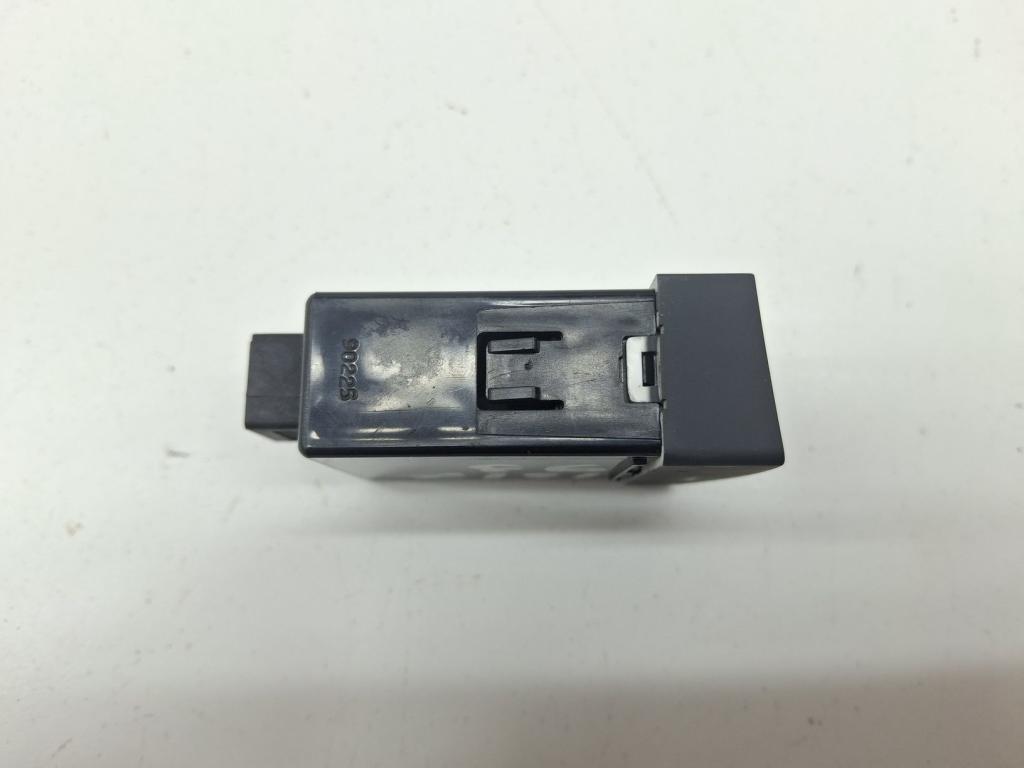 Кнопка корректора фар, 500 рублей, Пермь