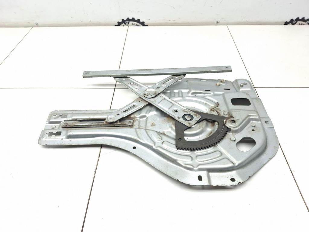 Стеклоподъемник задний правый, 1000 рублей, Пермь