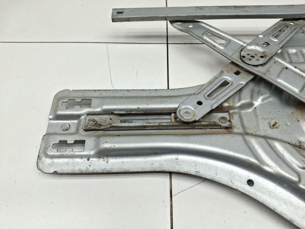 Стеклоподъемник задний правый, 1000 рублей, Пермь