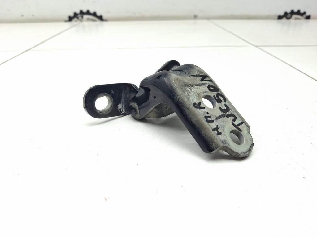 Петля двери передней правой нижняя, 500 рублей, Пермь