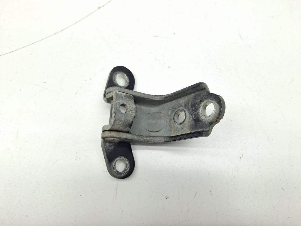 Петля двери передней правой нижняя, 500 рублей, Пермь