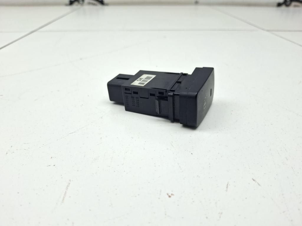 Кнопка обогрева сидений, 500 рублей, Пермь