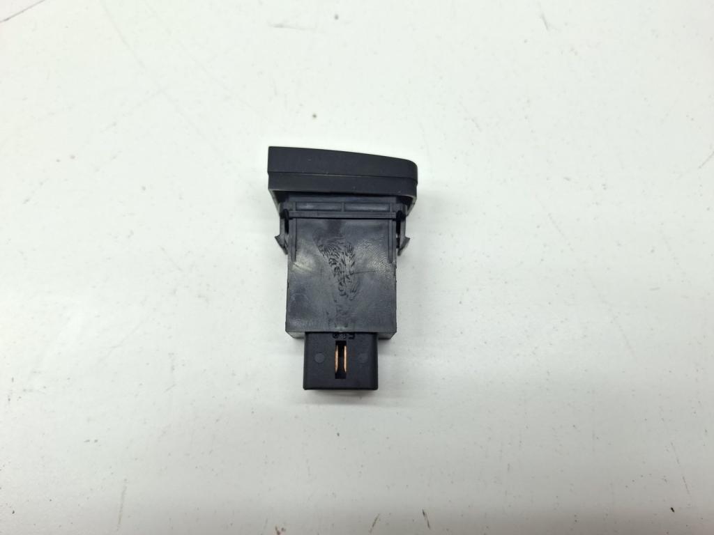 Кнопка обогрева сидений, 500 рублей, Пермь