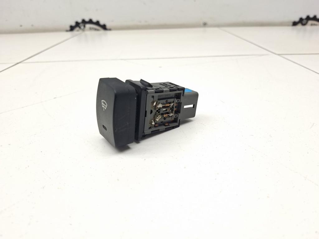 Кнопка обогрева переднего стекла, 500 рублей, Пермь