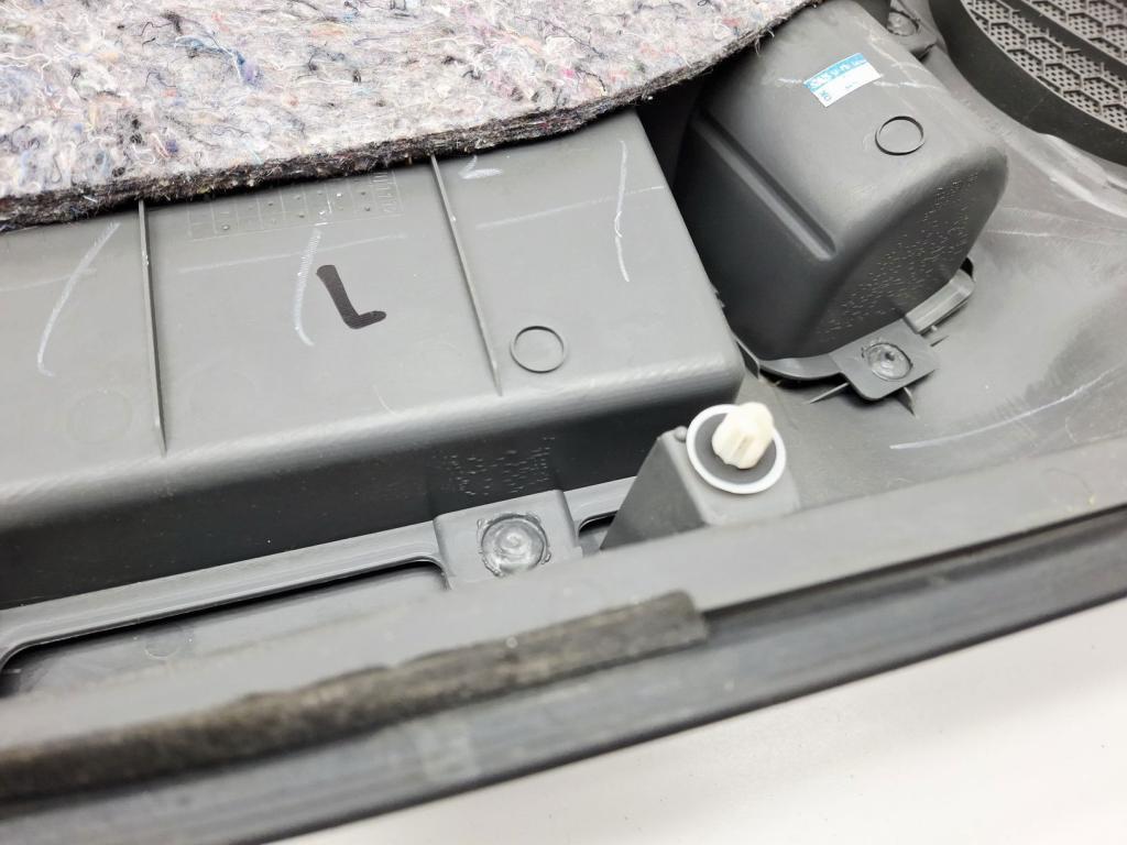 Обшивка двери задней правой, 4000 рублей, Пермь