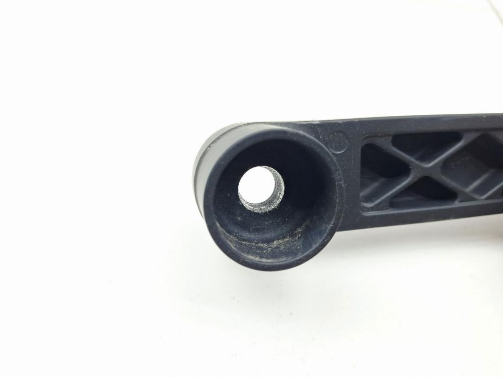 Поводок стеклоочистителя передний правый, 500 рублей, Пермь