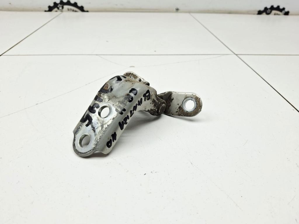 Петля двери передней правой нижняя, 500 рублей, Пермь