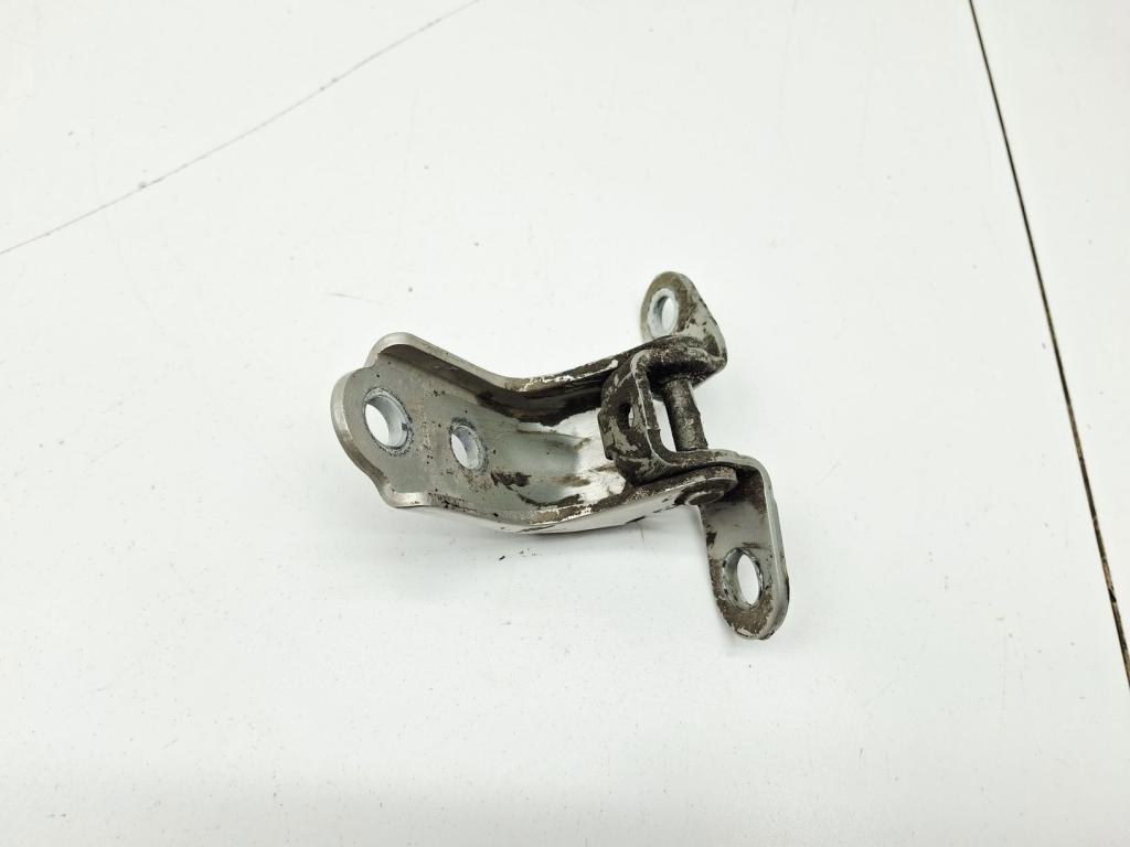 Петля двери передней правой нижняя, 500 рублей, Пермь