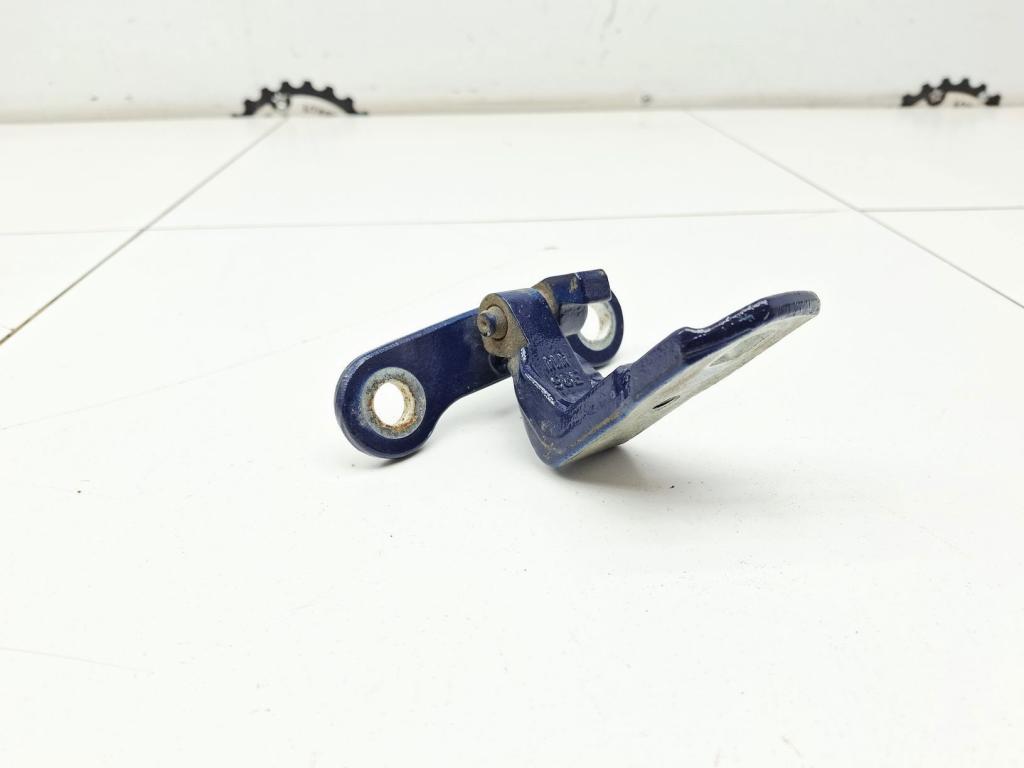 Петля двери задней правой нижняя, 500 рублей, Пермь