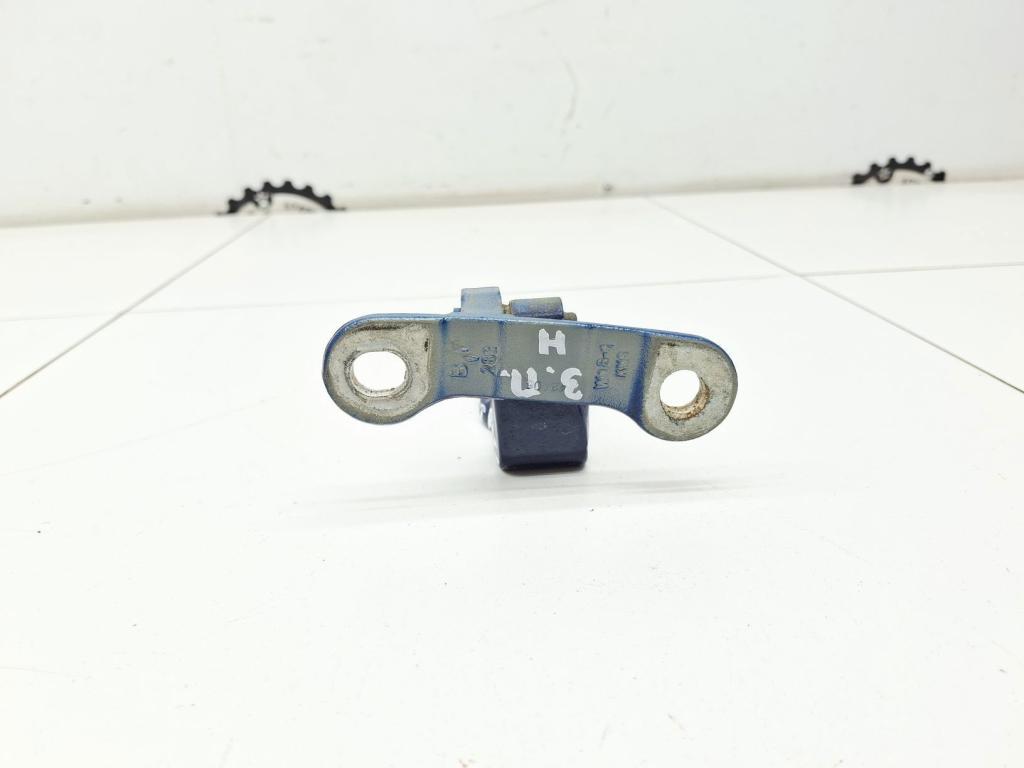 Петля двери задней правой нижняя, 500 рублей, Пермь