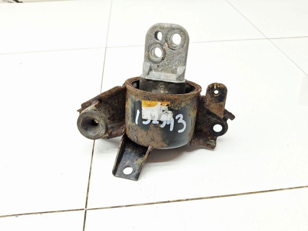 Опора КПП левая, 1500 рублей, Пермь