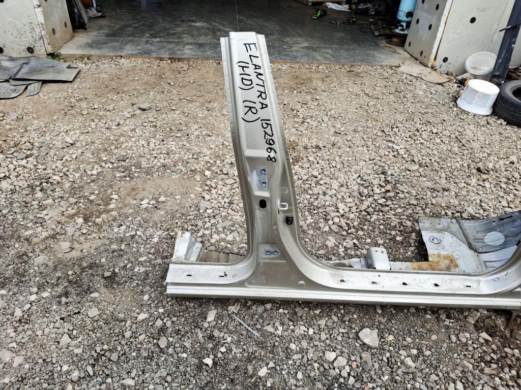 Порог со стойкой правый, 7000 рублей, Пермь