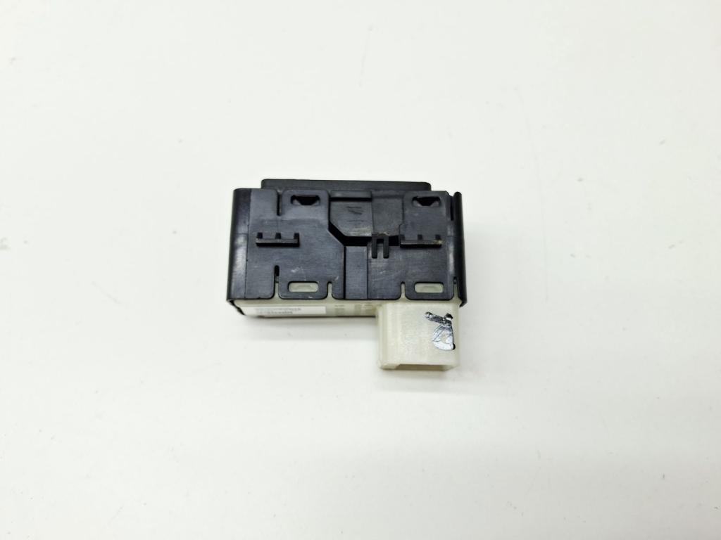 Кнопка стеклоподъемника, 500 рублей, Пермь