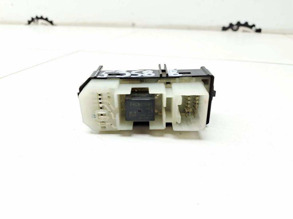 Кнопка стеклоподъемника, 500 рублей, Пермь