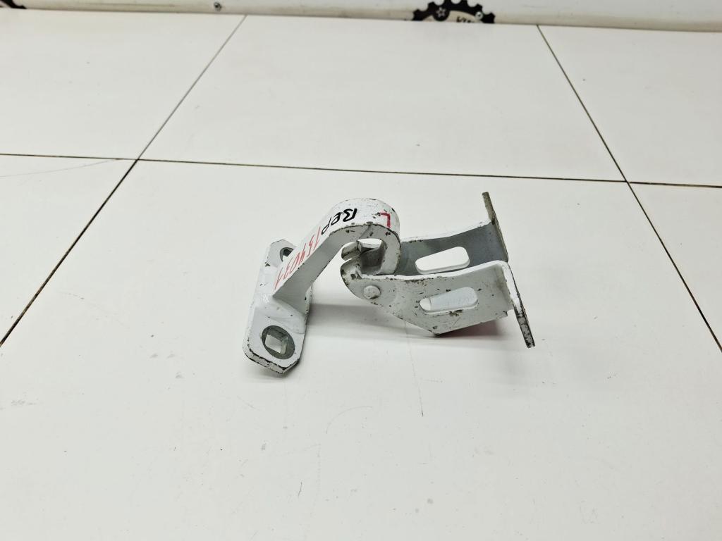 Петля двери багажника верхняя, 1000 рублей, Пермь