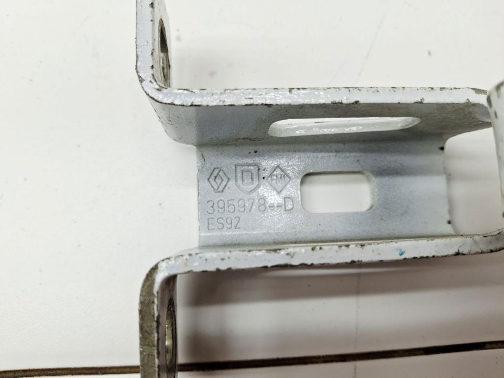 Петля двери багажника нижняя, 1500 рублей, Пермь