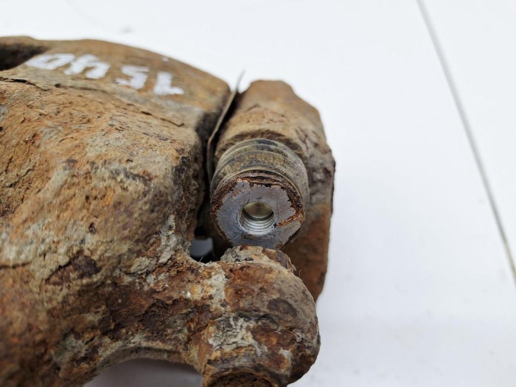 Суппорт передний правый, 2000 рублей, Пермь