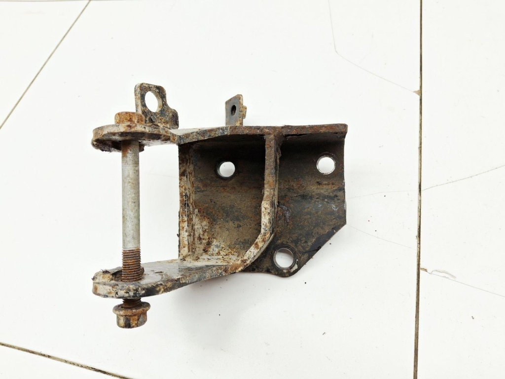 Кронштейн КПП, 500 рублей, Пермь